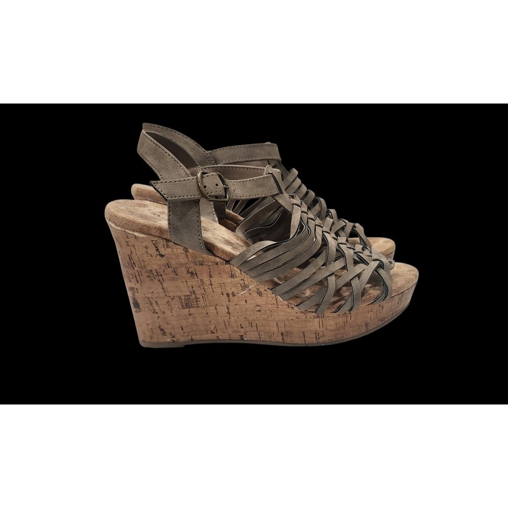 Maurices Strappy Taupe Wedge Cork Heel Size 8.5 8 1/2 Chunky Tan Shoe Sandals